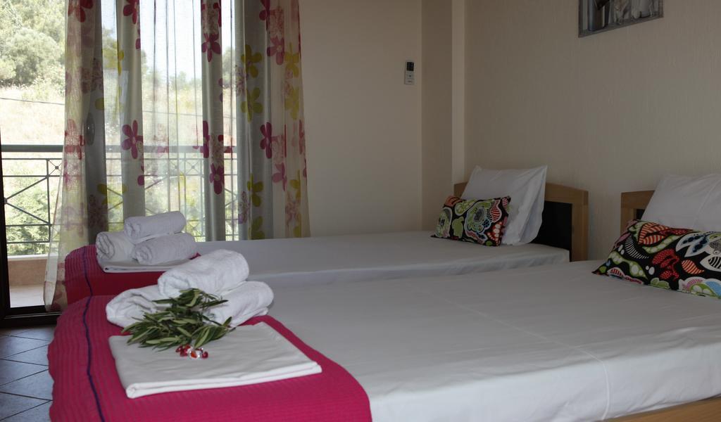 Sofia Luxury Maisonettes Nikiti  Room photo